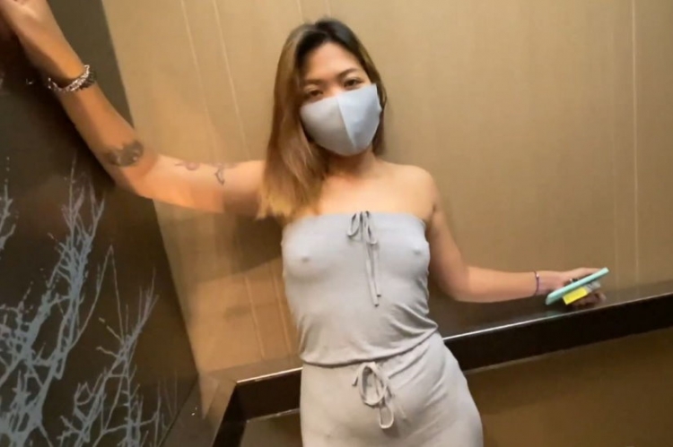 Girl Fucked In Bathroom Stall At Mall