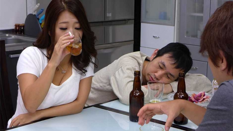 Cheating Wife, Satomi Suzuki, Sucks Dick Next To Her Drunk Husband
