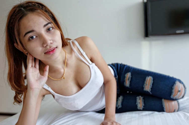 Laos Teen beauty With Amazing Natural Boobs