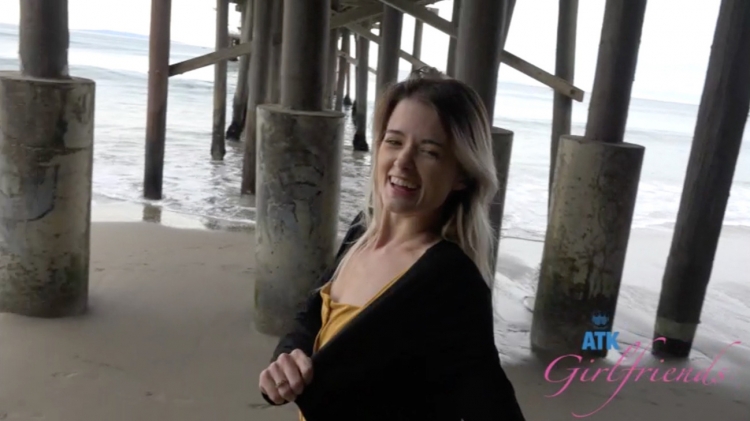 Nicole Nichols Malibu Pier Part 1