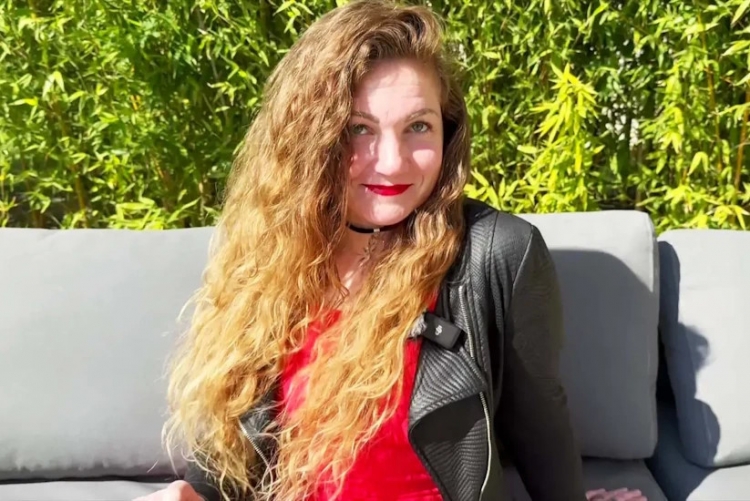 Anastasia Prefers To Be With Others...