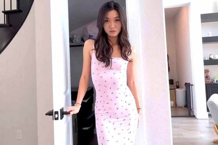 Secret Closet Fuck Creampie