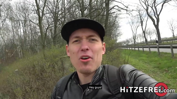 Location scout and camera operator Steven Shame is exploring the abandoned winter residence of the legendary state circus of the GDR. And he remembers some hot fuck scenes of the past.