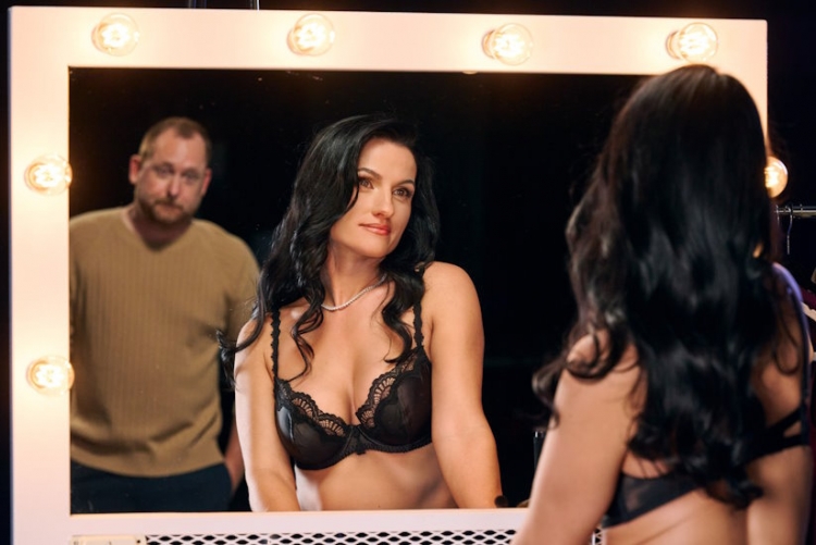 Hotwife Rides Pornstars Cock Like A Pro