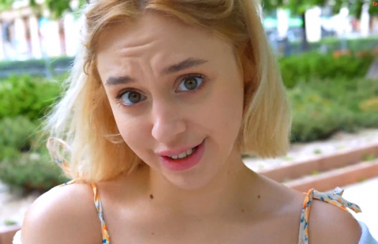 Molly - Super Cheerful And A Really Sweet Girl