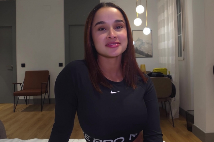 Madrid Tourist Gets Lucky With Busty Latina Model